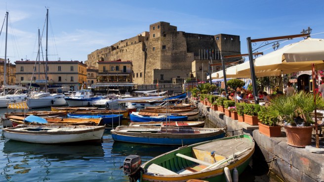 castel-dell-ovo-napoli